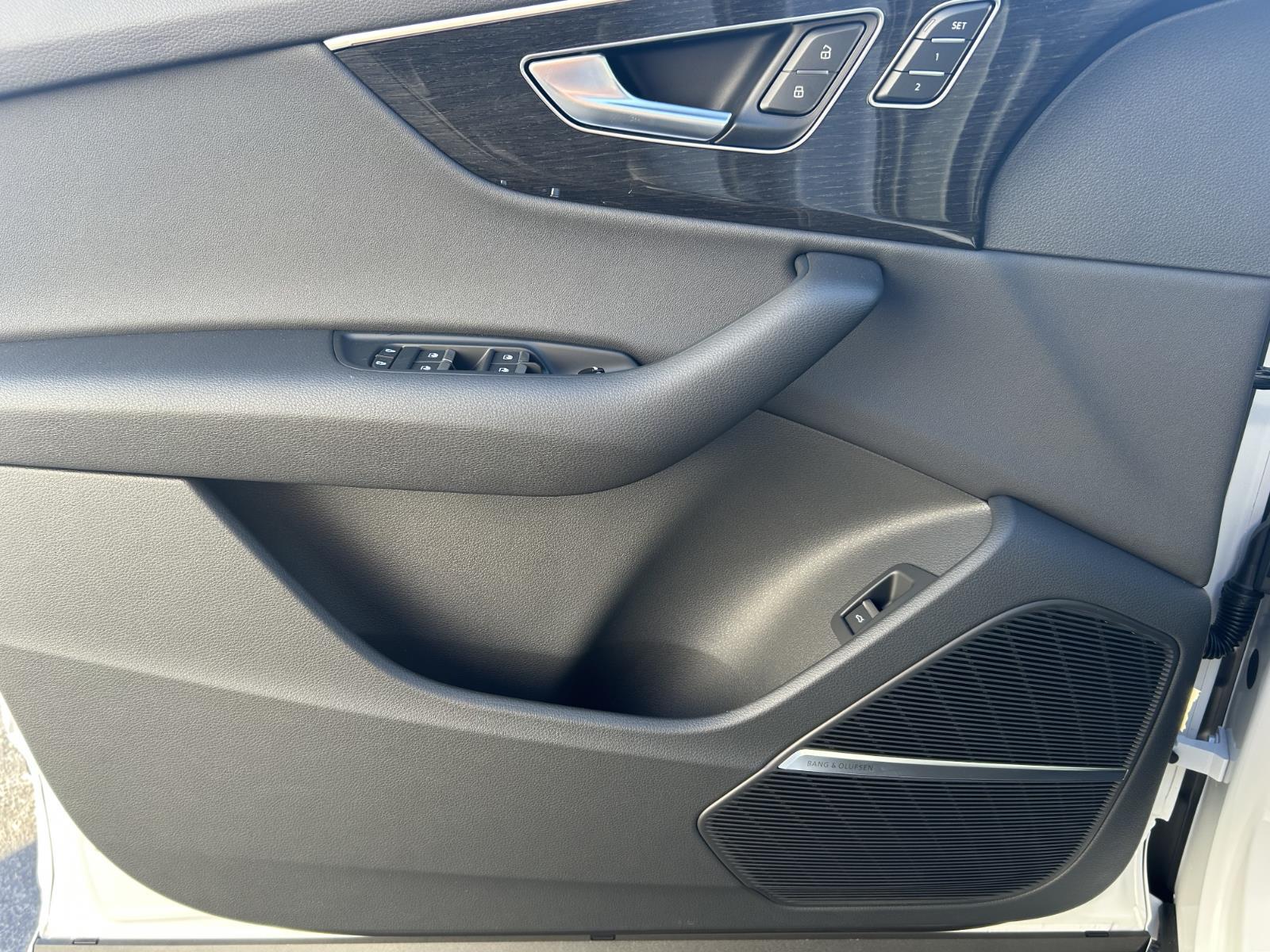 2026 Audi Q7 Premium