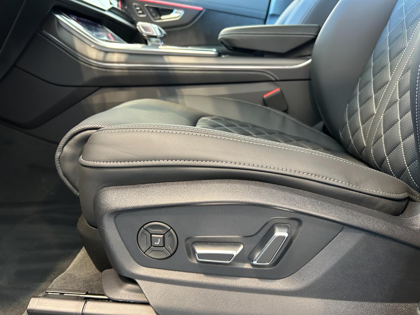 2026 Audi SQ8 Prestige