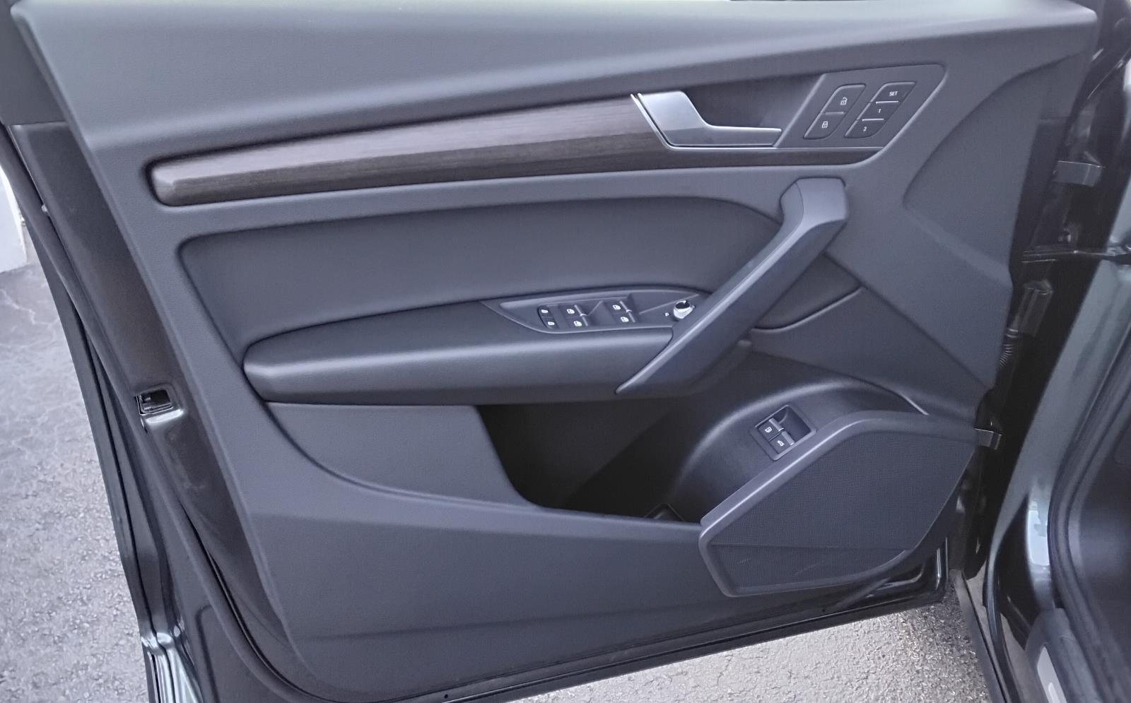 2024 Audi Q5 S line Premium