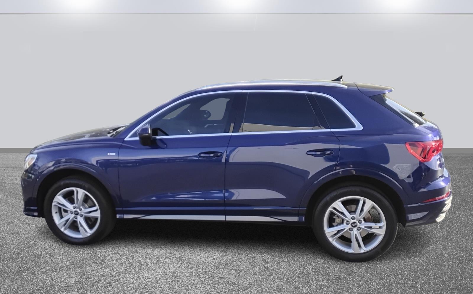 2023 Audi Q3 S line Premium Plus