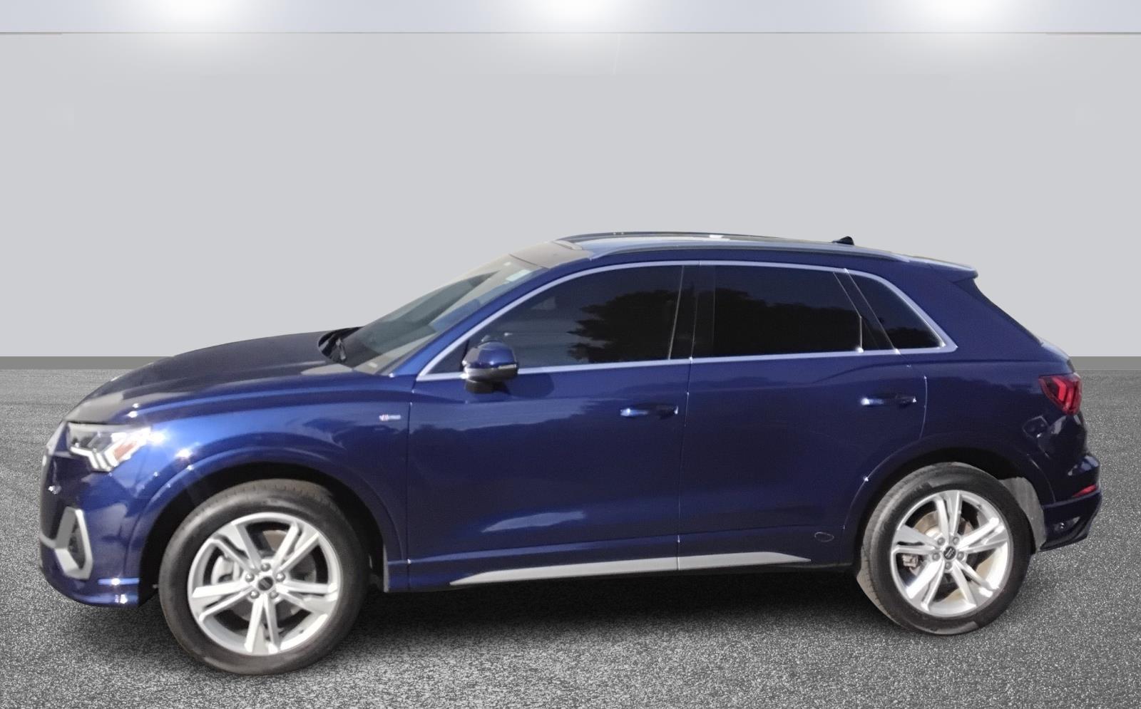 2023 Audi Q3 S line Premium Plus
