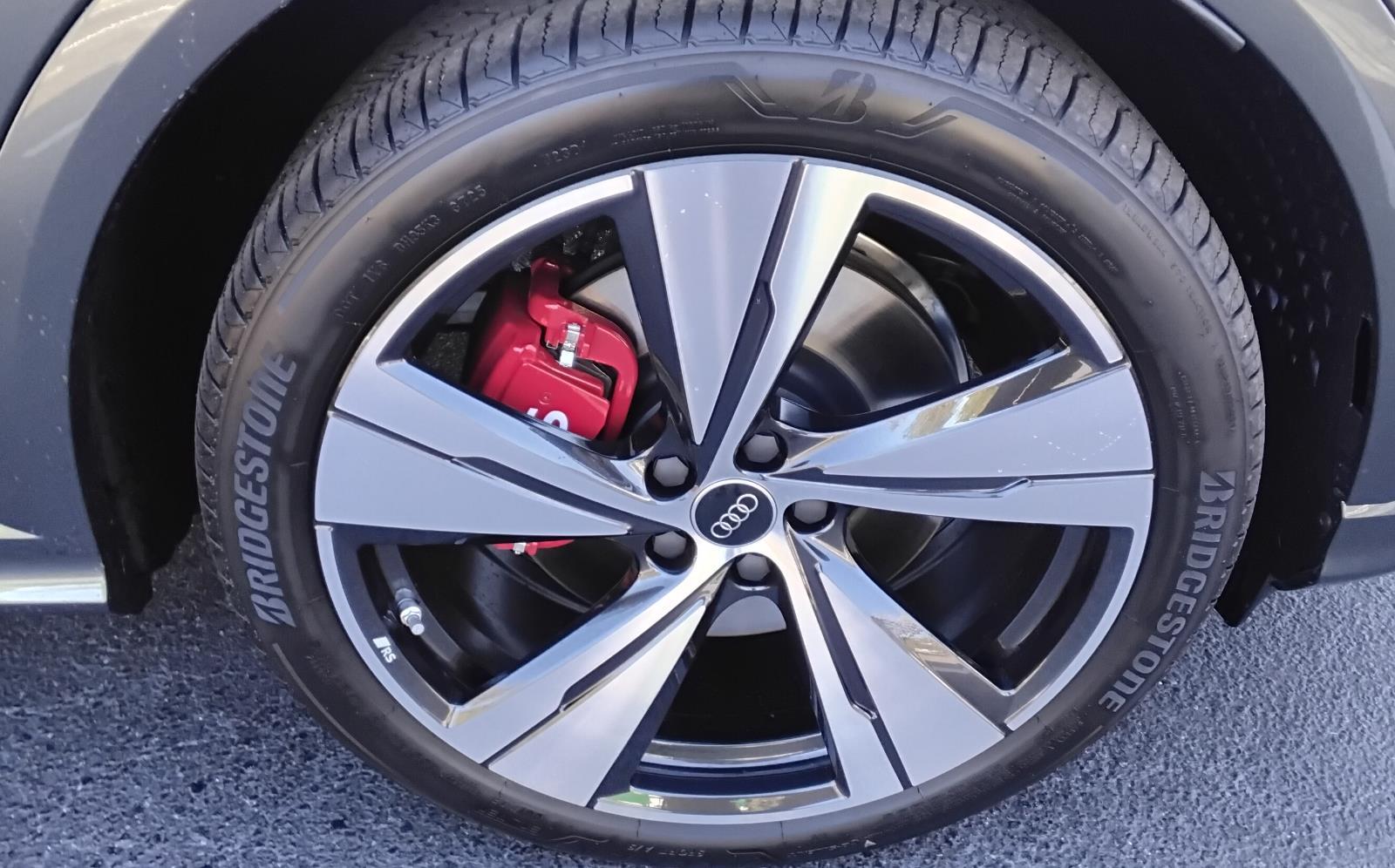 2025 Audi SQ5 Premium Plus