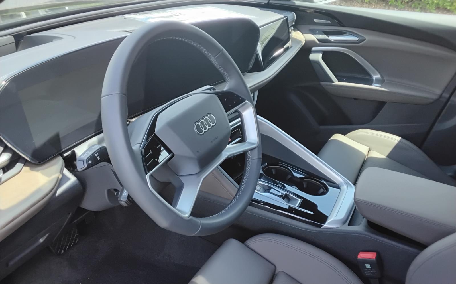 2025 Audi Q5 Premium Plus