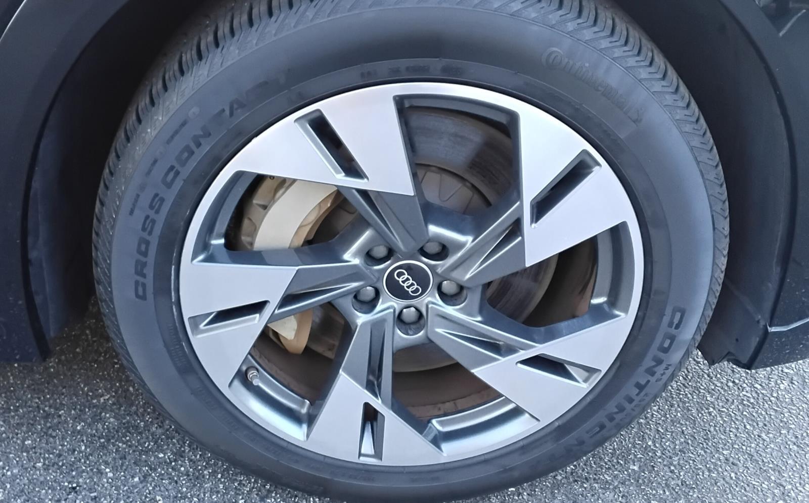 2022 Audi e-tron Premium