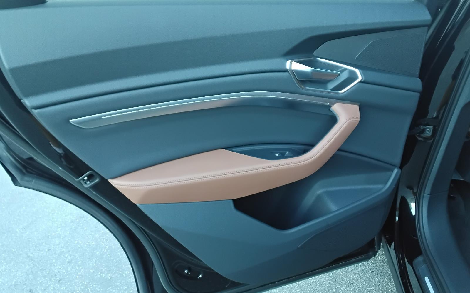 2022 Audi e-tron Premium