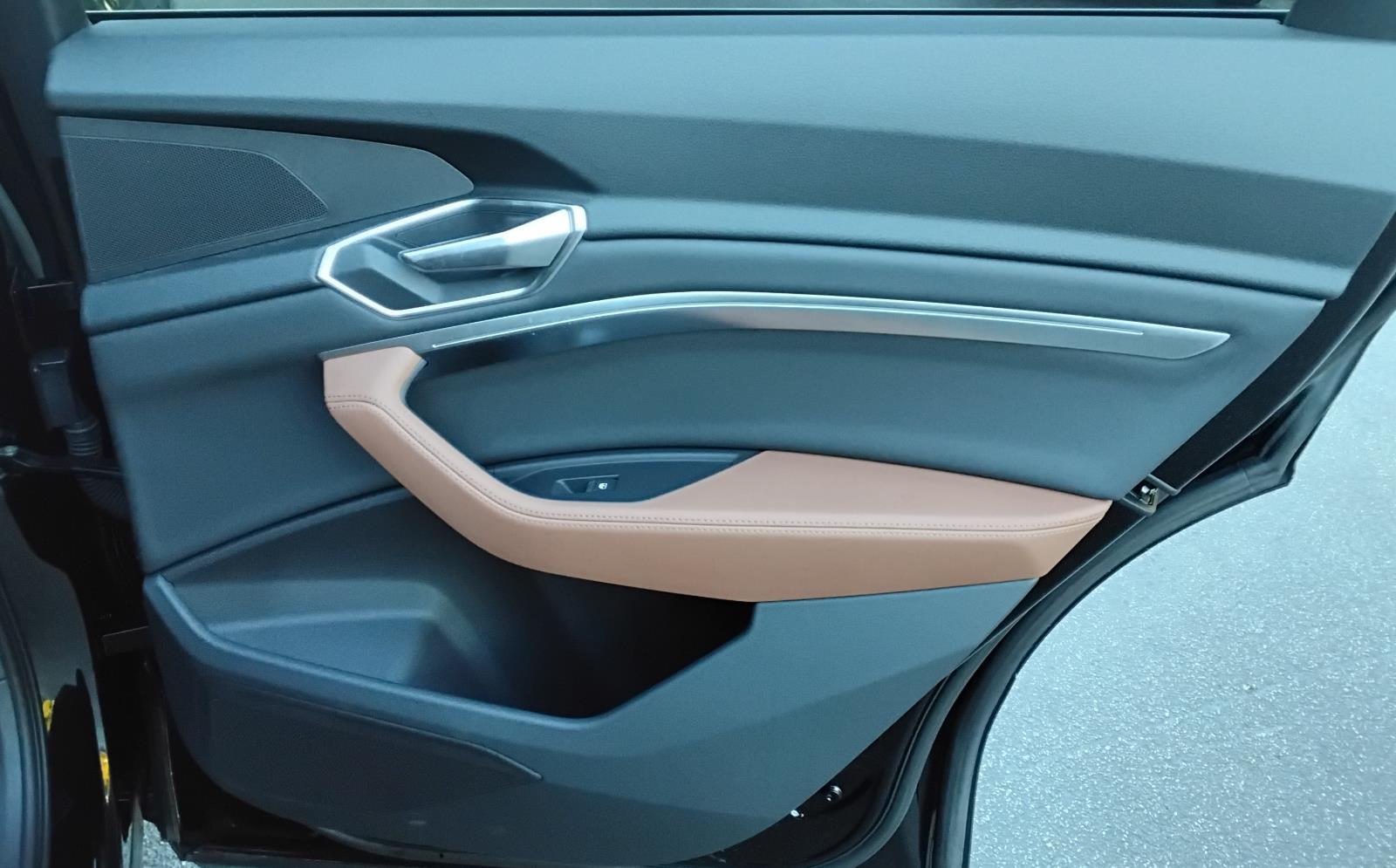 2022 Audi e-tron Premium