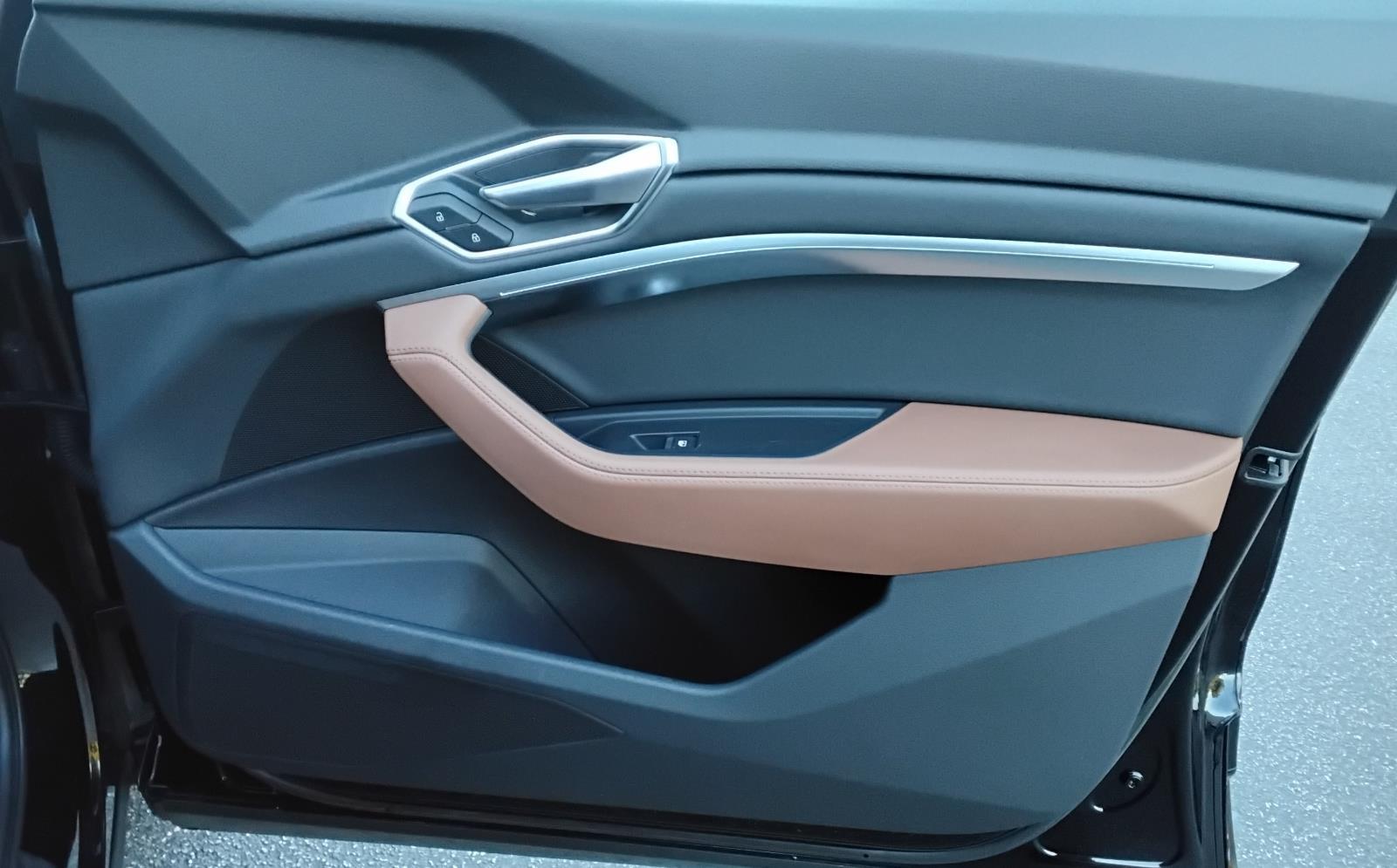 2022 Audi e-tron Premium