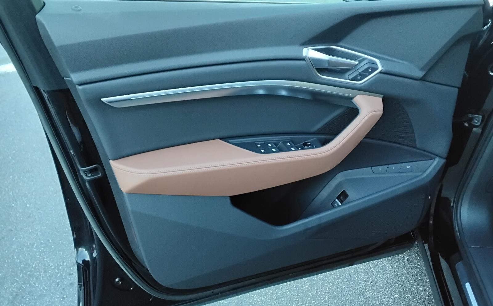 2022 Audi e-tron Premium