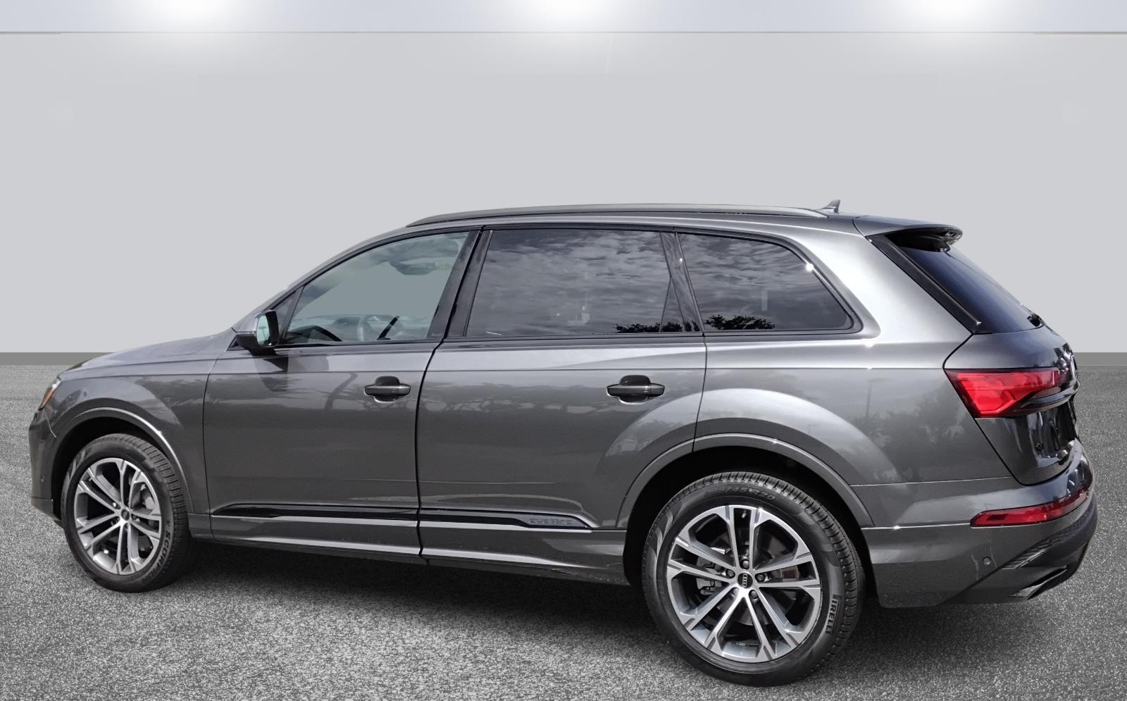 2025 Audi Q7 Premium Plus