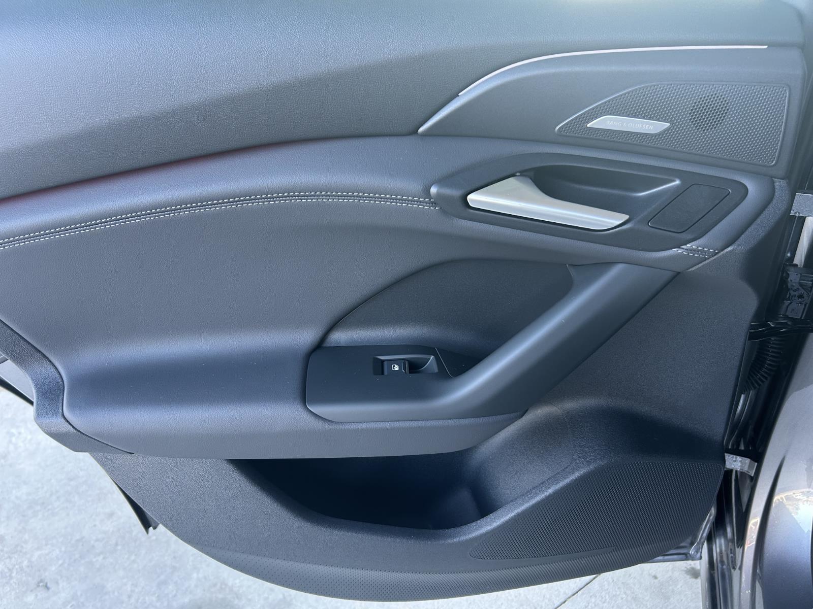 2025 Audi A6 e-tron Prestige