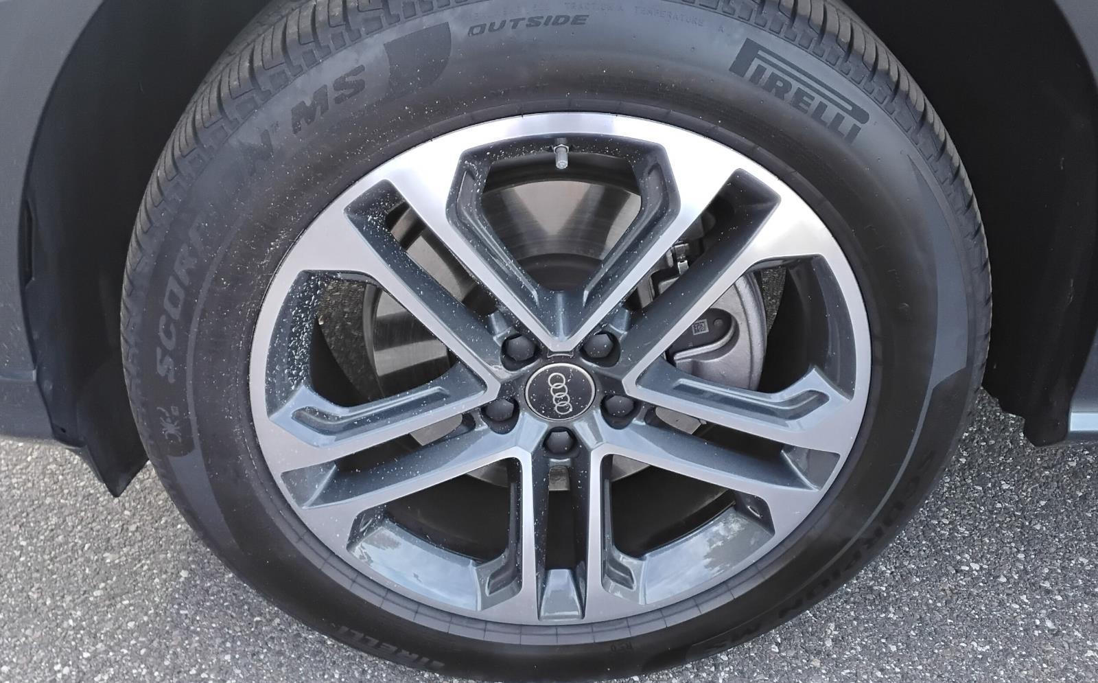 2025 Audi Q5 Premium Plus