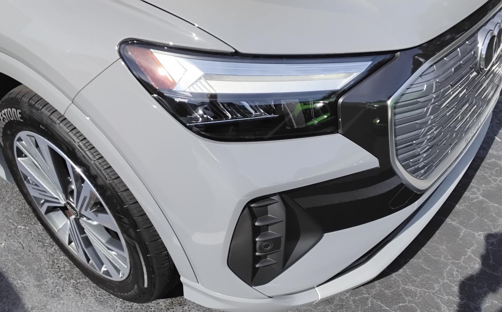 2025 Audi Q4 e-tron Premium