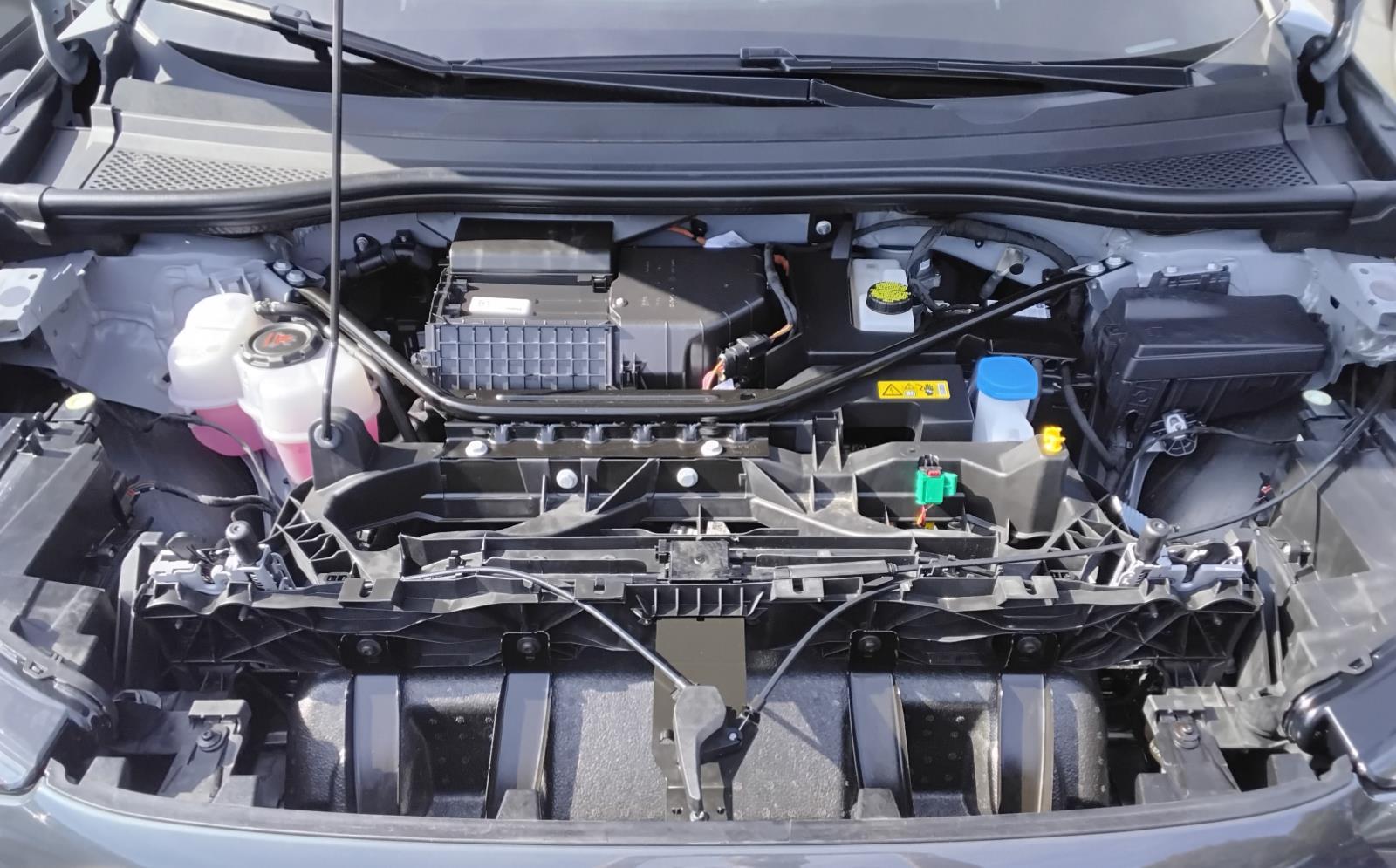 2025 Audi Q4 e-tron Premium