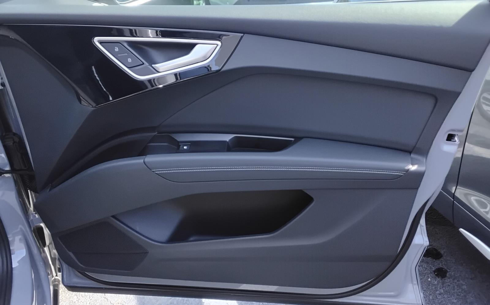 2025 Audi Q4 e-tron Premium