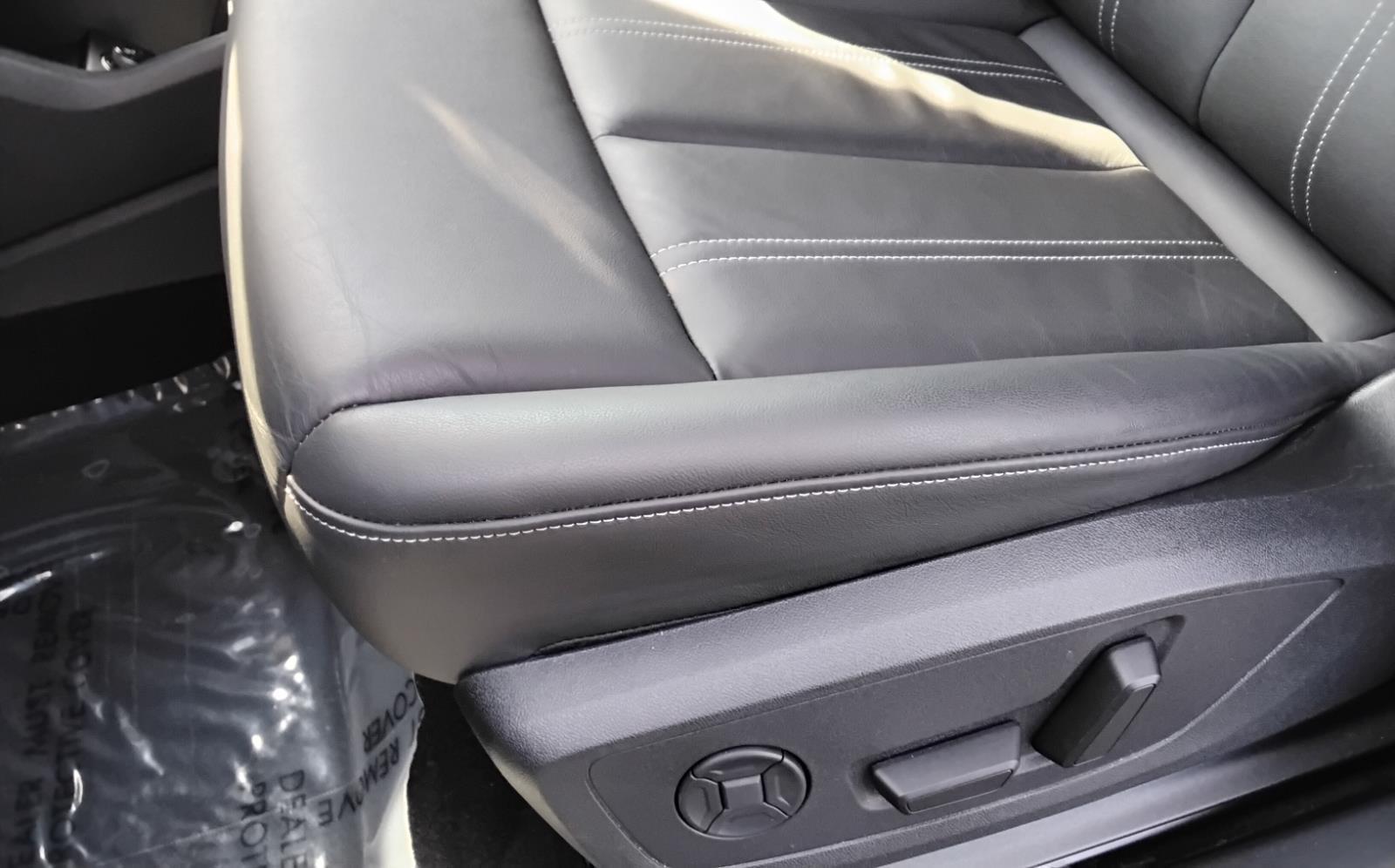 2025 Audi Q4 e-tron Premium