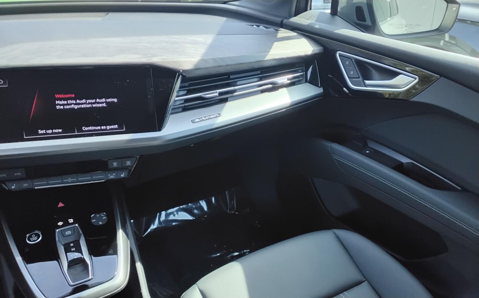 2025 Audi Q4 e-tron Premium