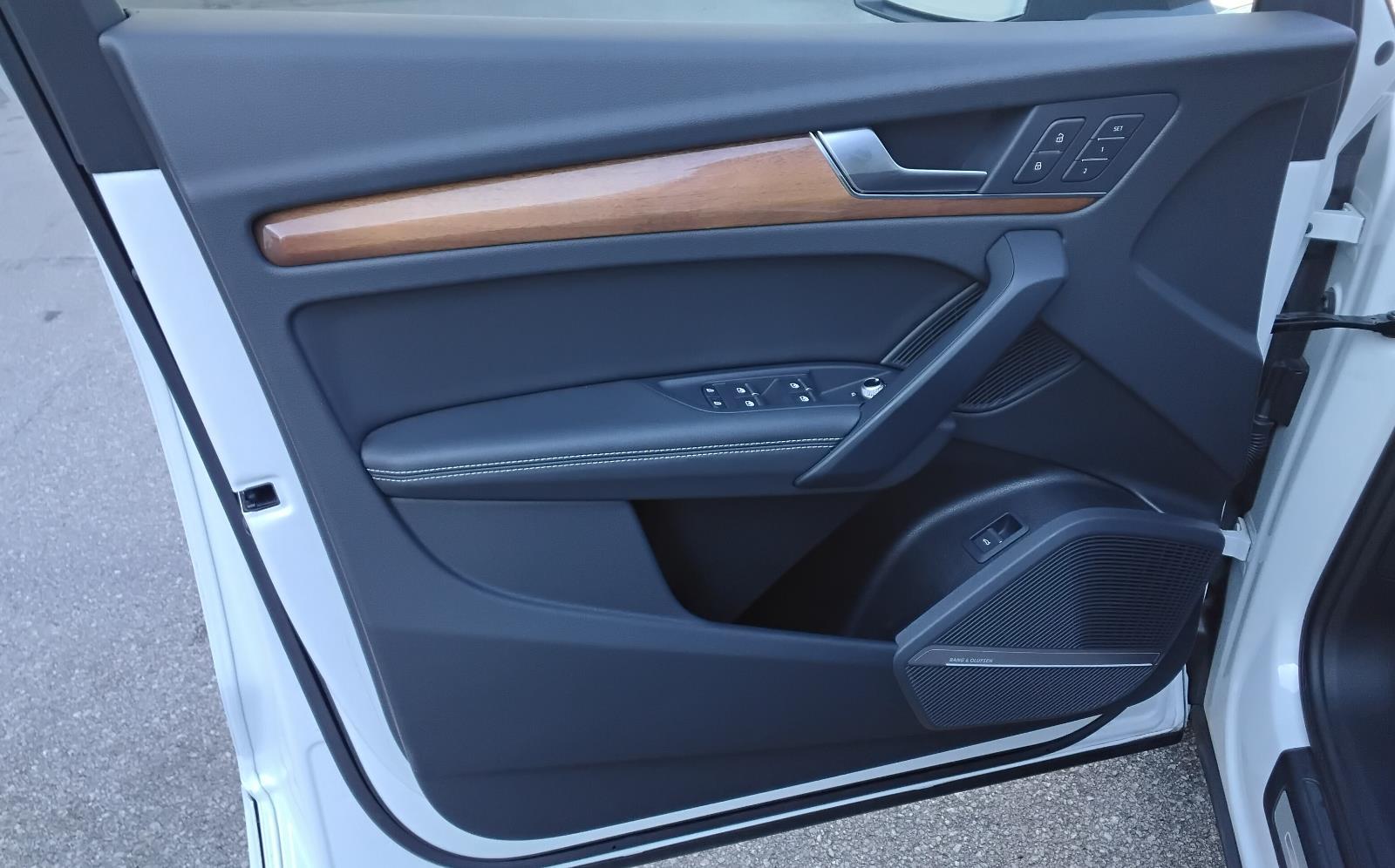 2023 Audi Q5 S line Premium Plus