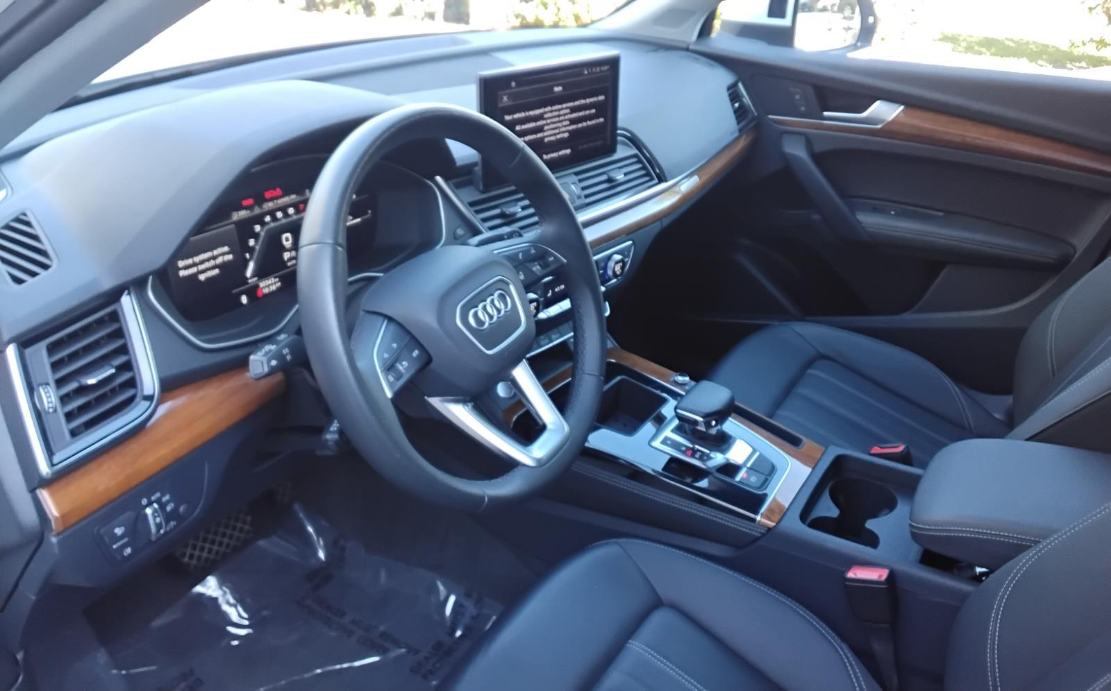 2023 Audi Q5 S line Premium Plus