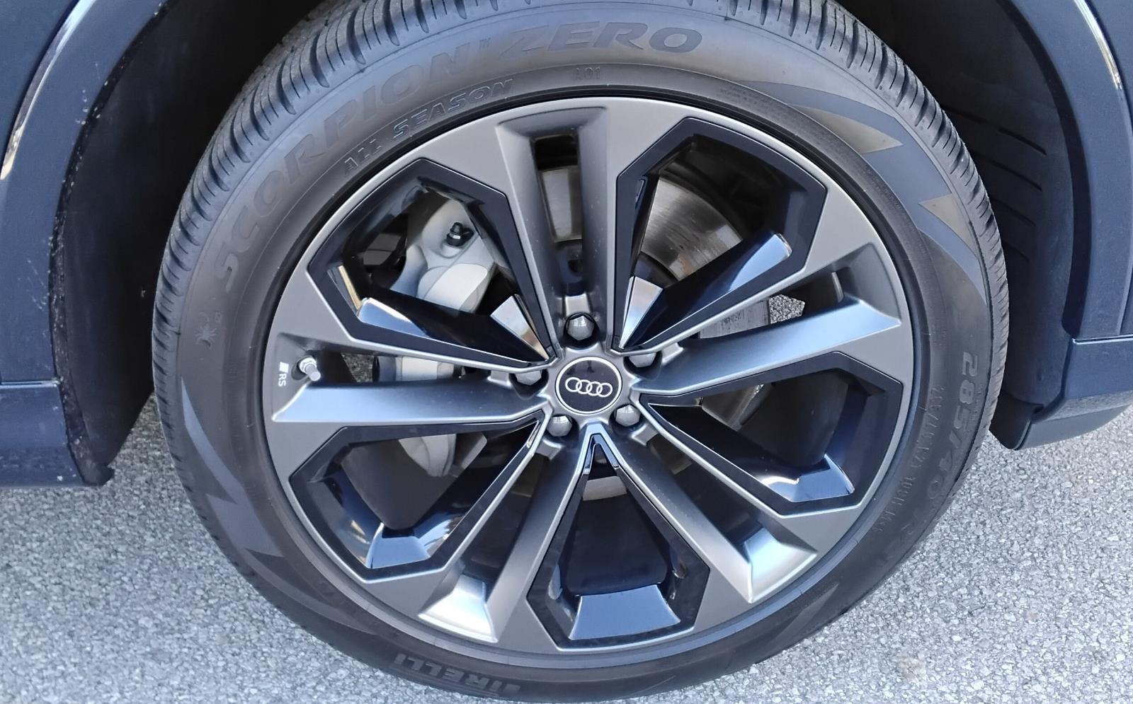 2025 Audi Q7 Premium Plus