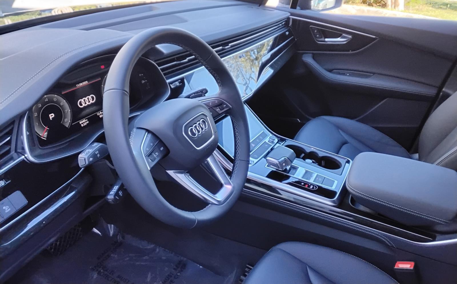 2025 Audi Q7 Premium Plus