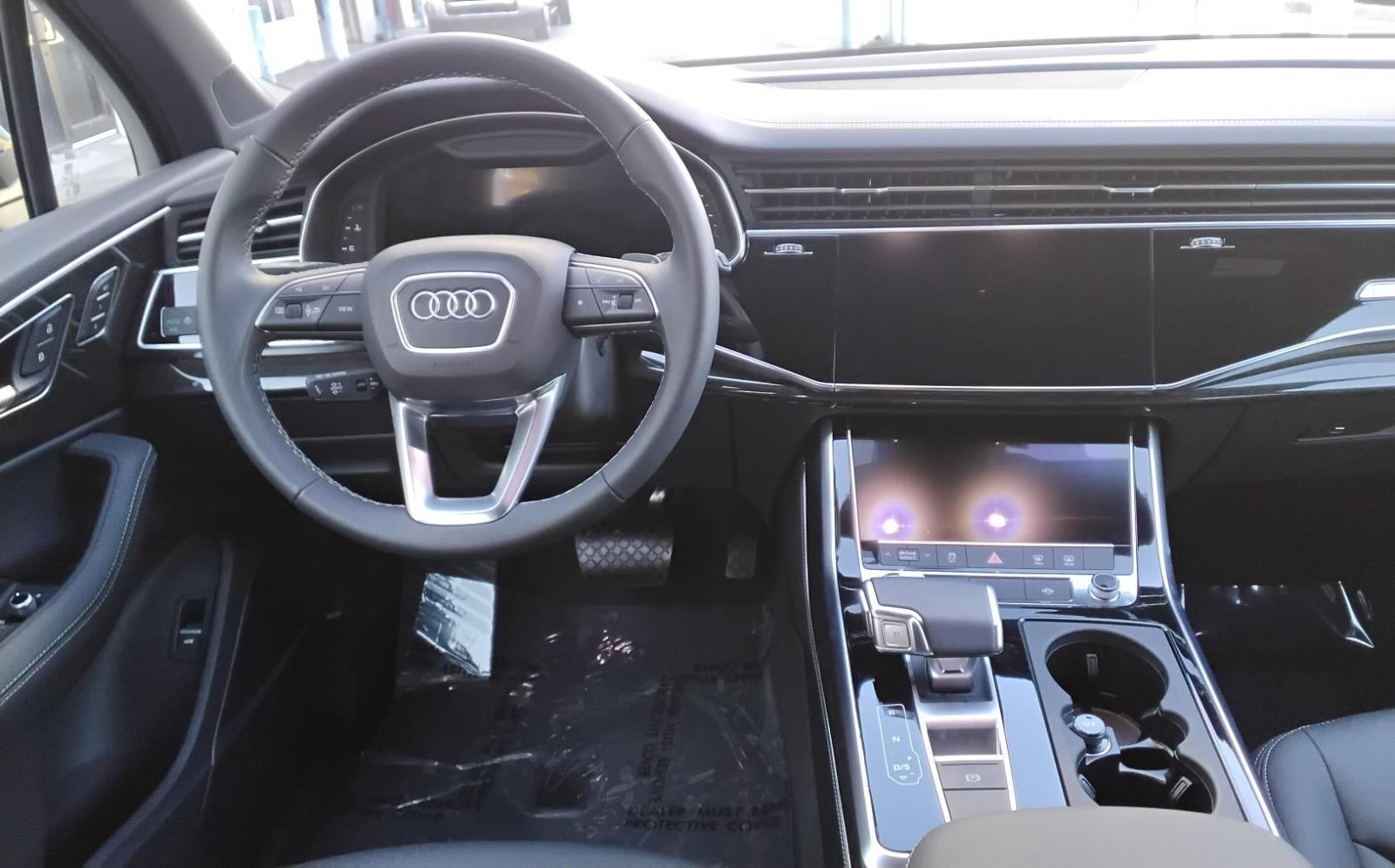 2025 Audi Q7 Premium Plus