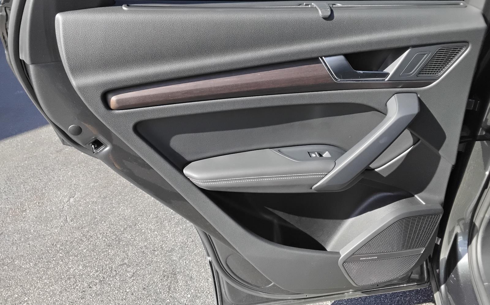 2022 Audi Q5 S line Prestige