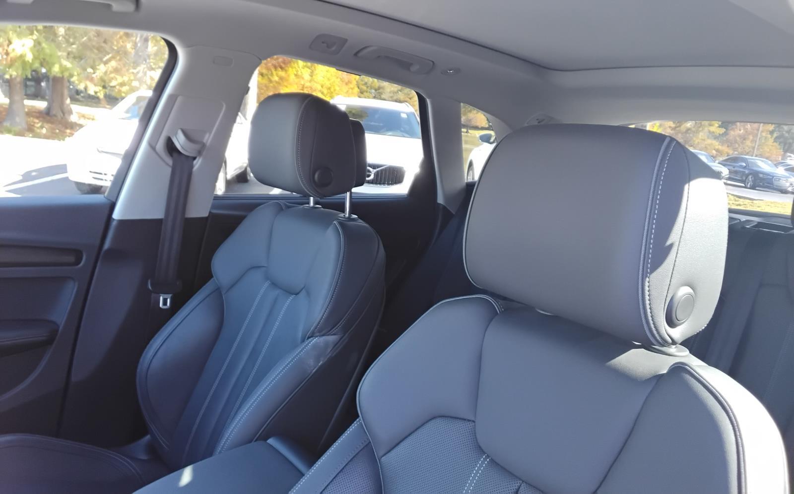 2022 Audi Q5 S line Prestige