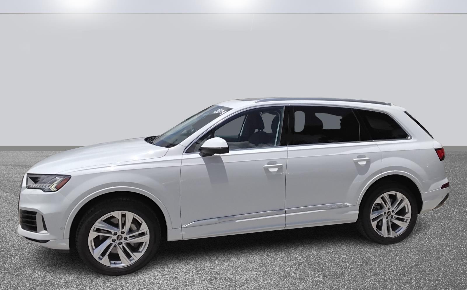 2023 Audi Q7 Premium Plus