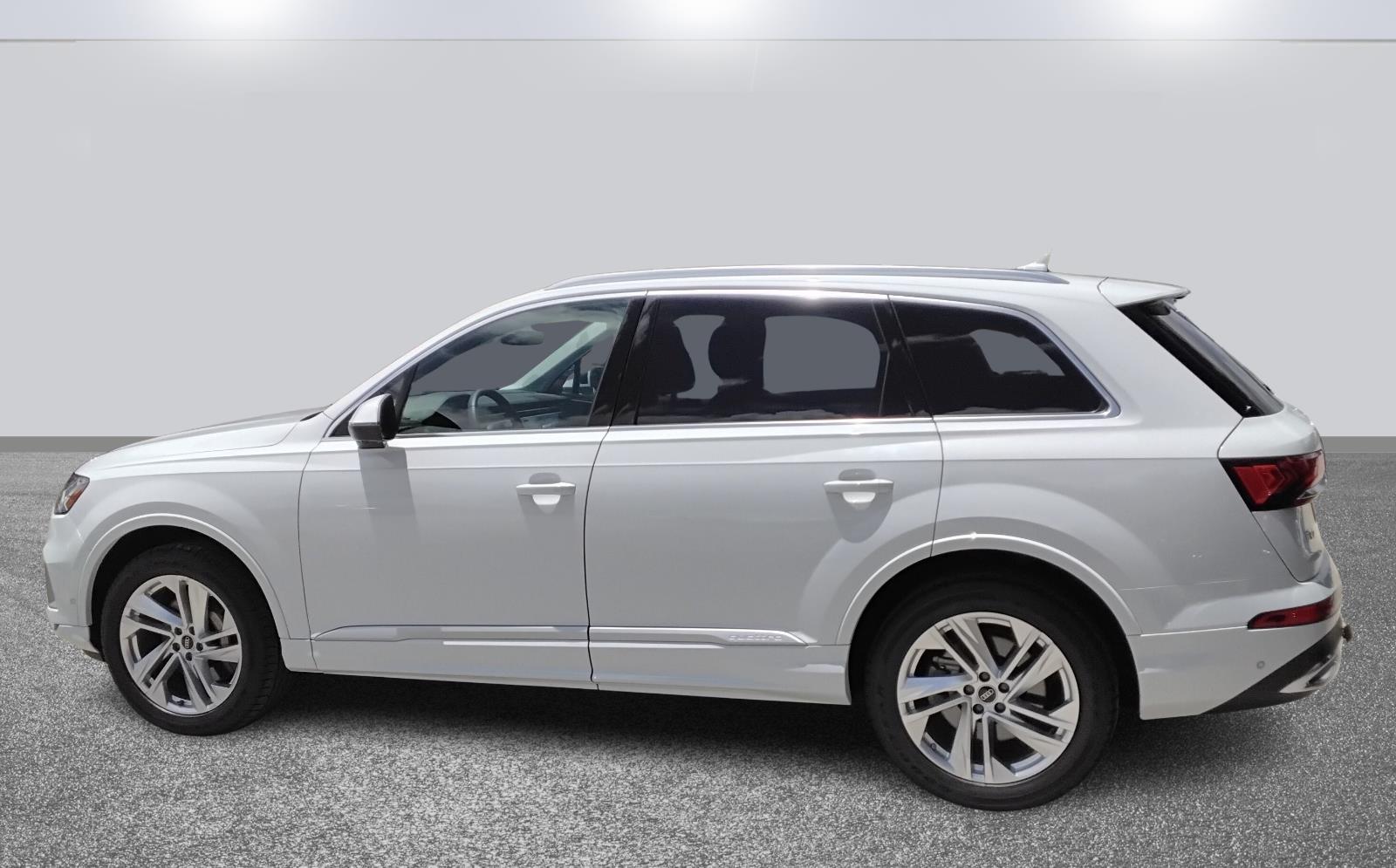 2023 Audi Q7 Premium Plus