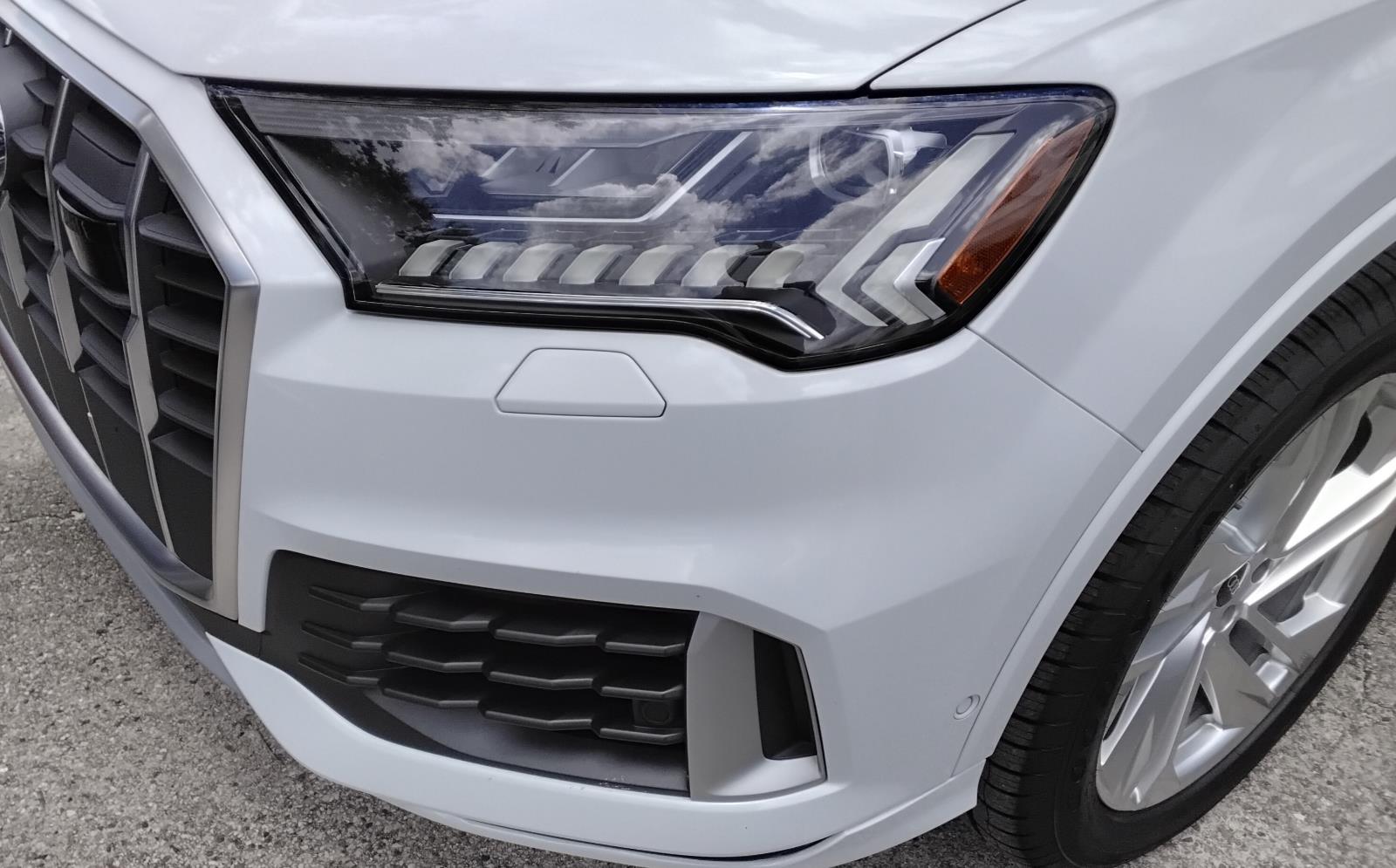 2023 Audi Q7 Premium Plus