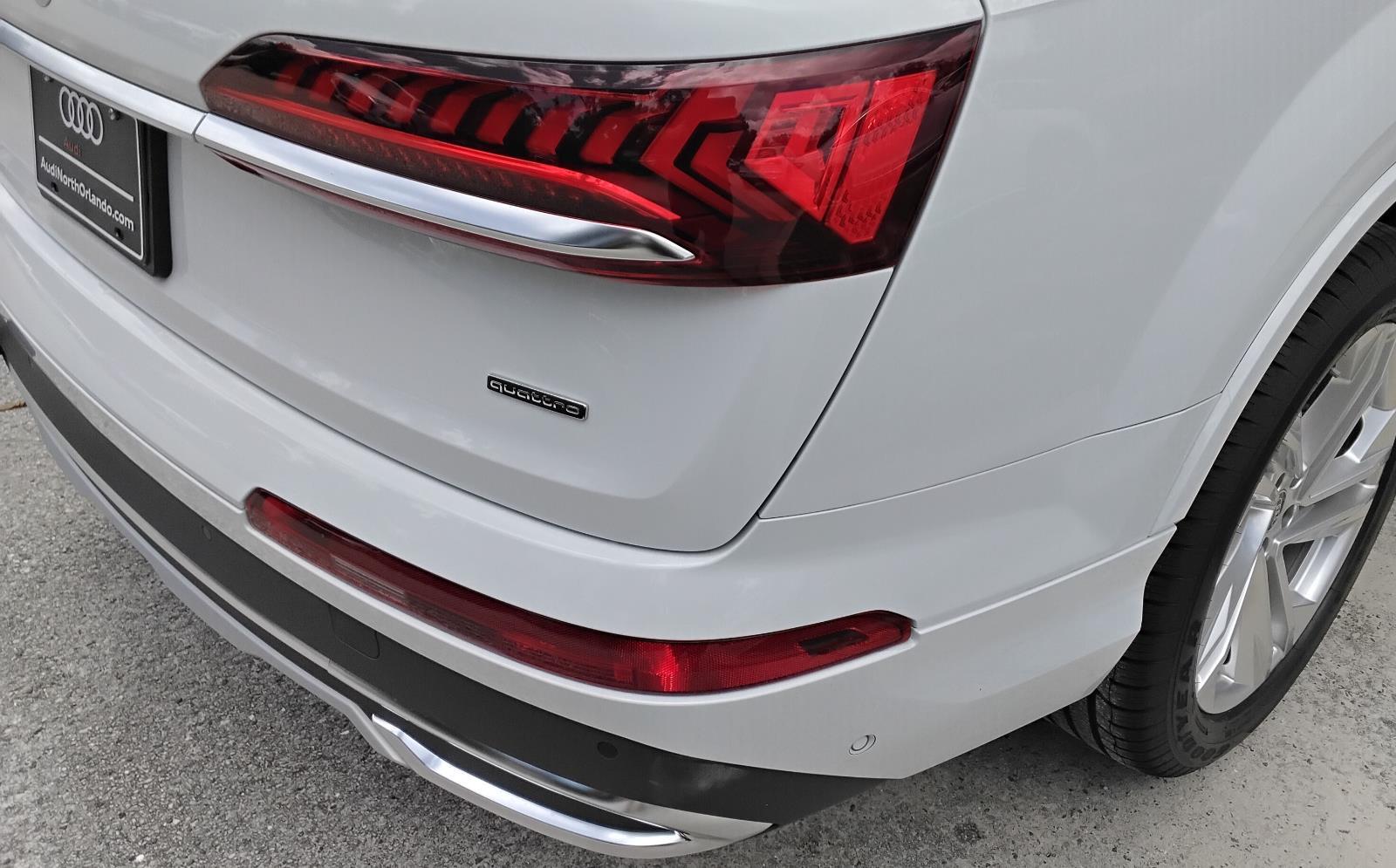 2023 Audi Q7 Premium Plus