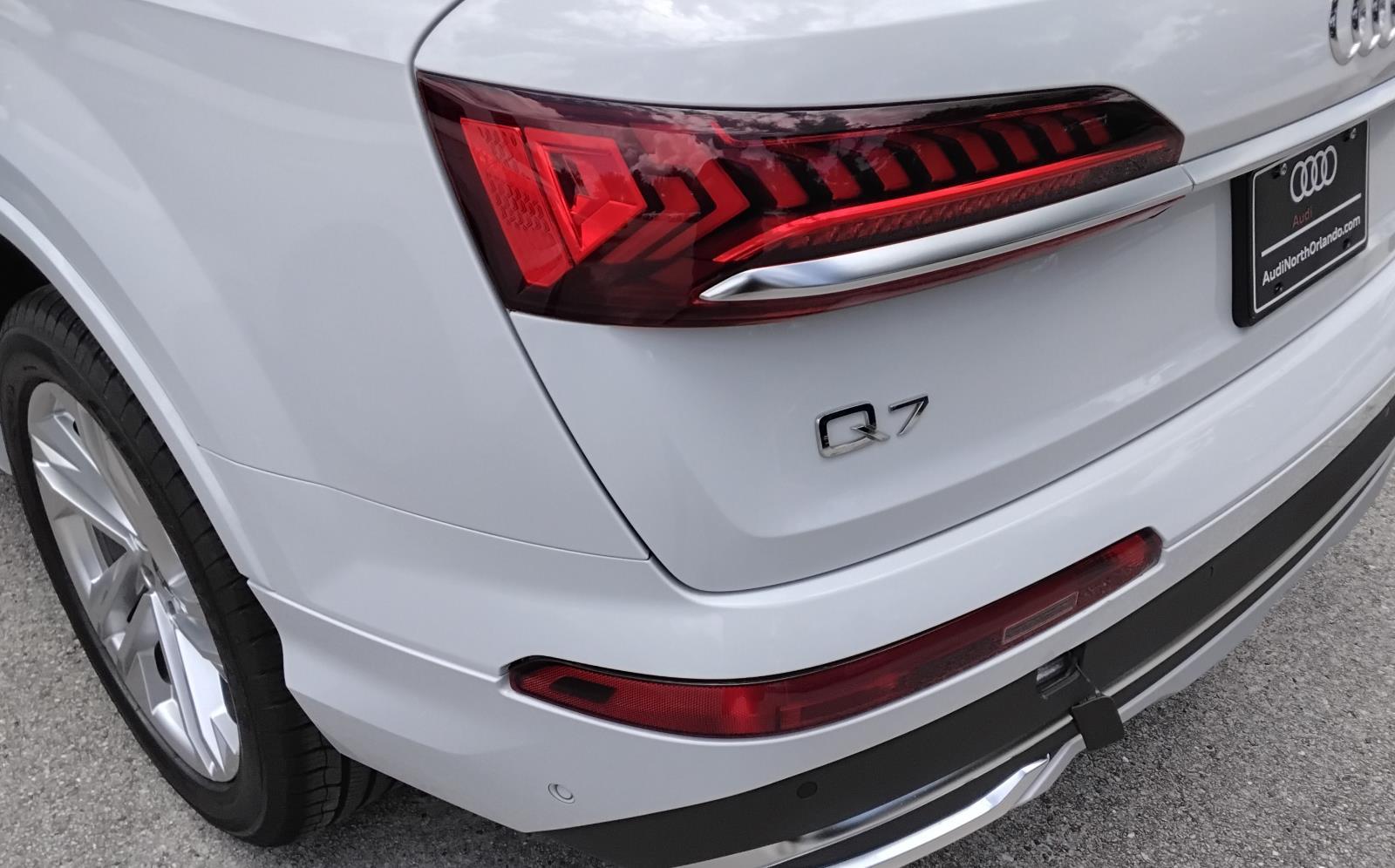 2023 Audi Q7 Premium Plus