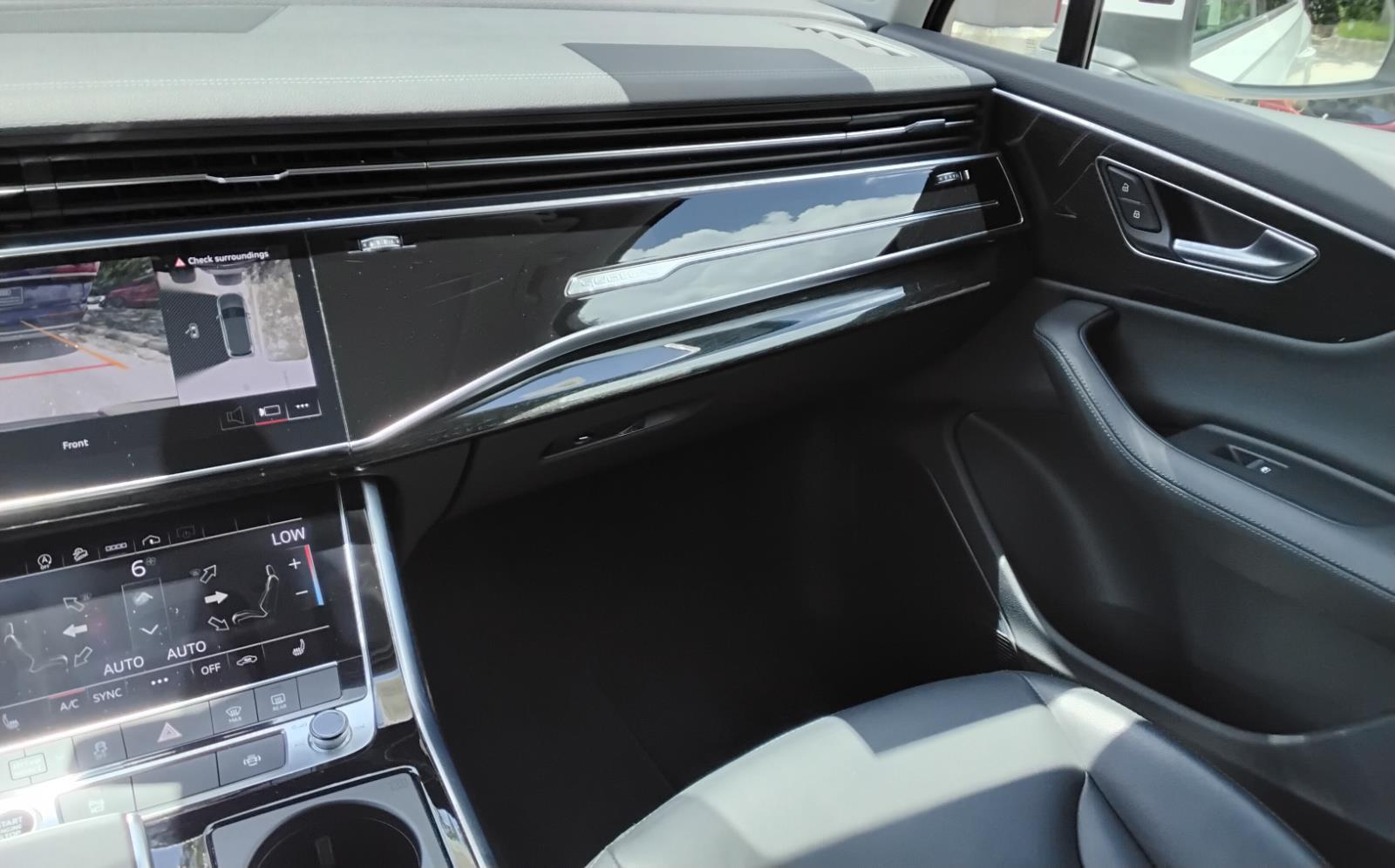 2023 Audi Q7 Premium Plus