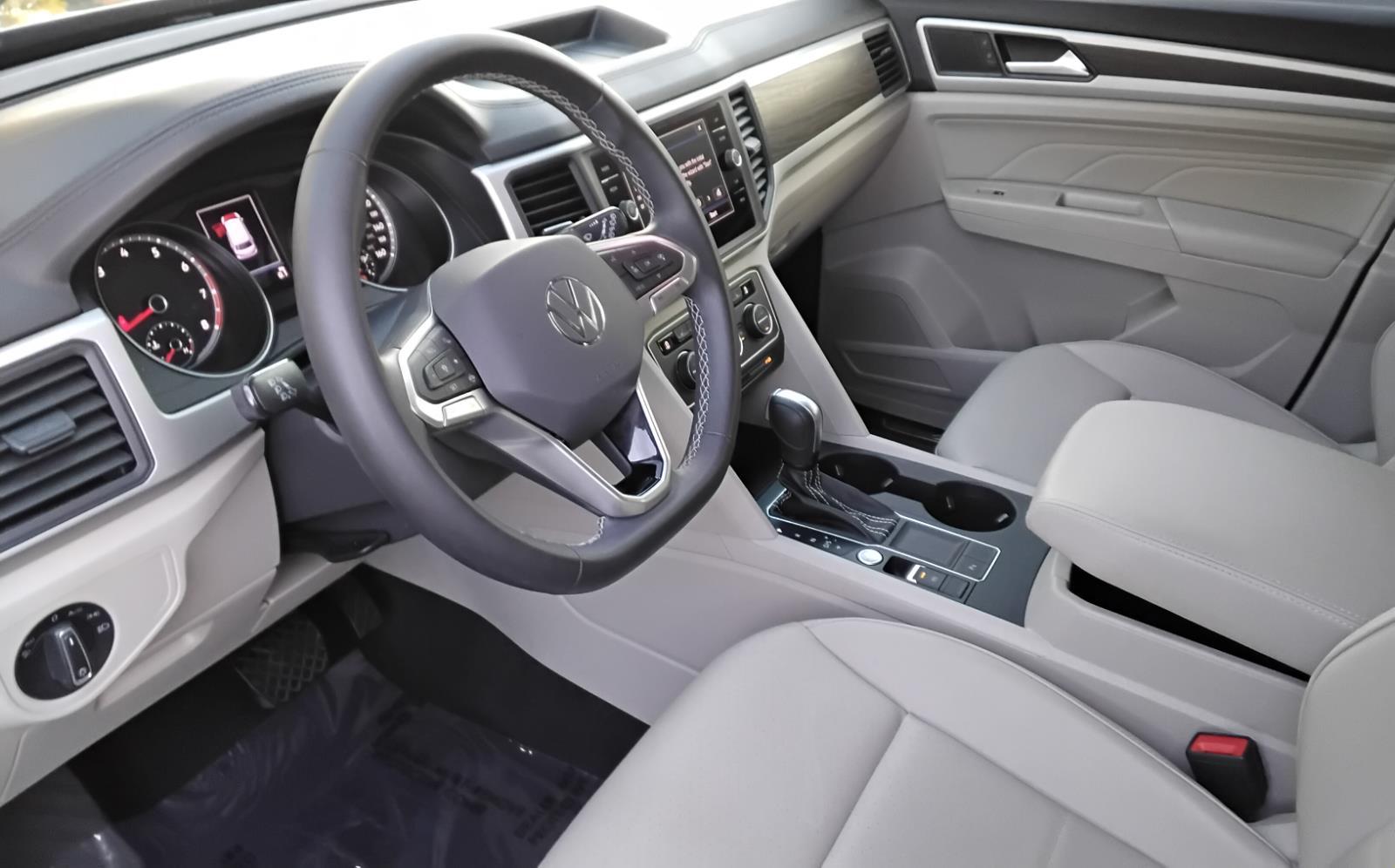 2021 Volkswagen Atlas 3.6L V6 SE w/Technology