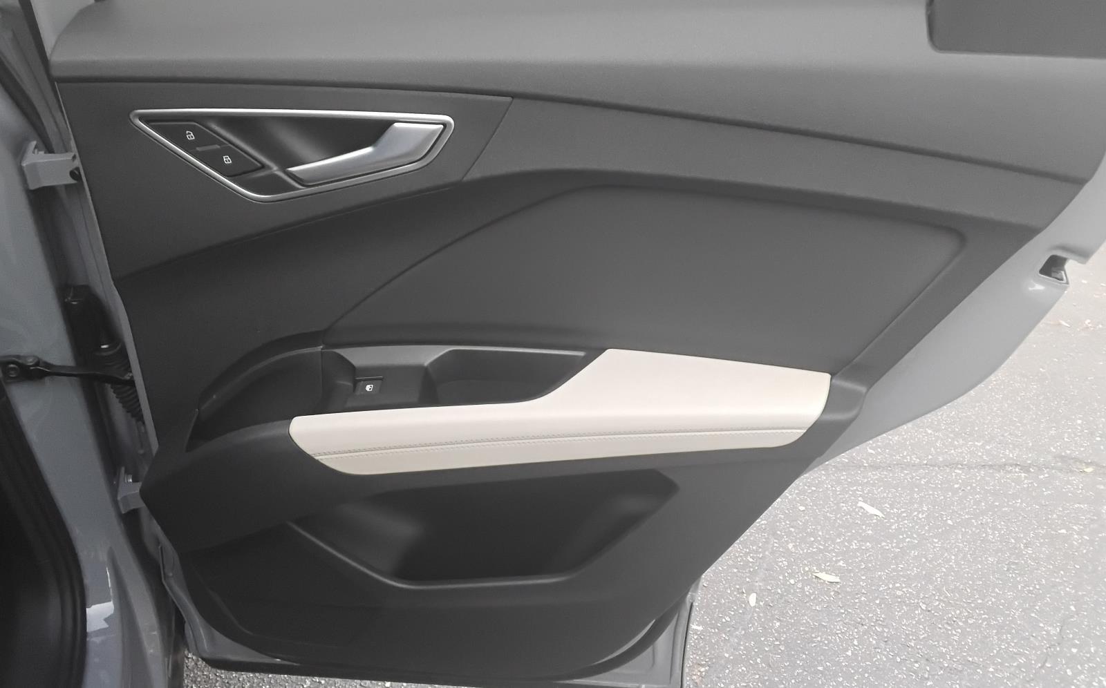 2025 Audi Q4 e-tron Premium