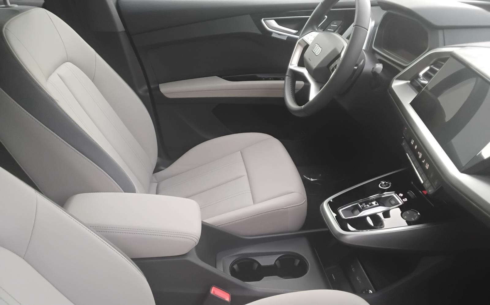 2025 Audi Q4 e-tron Premium