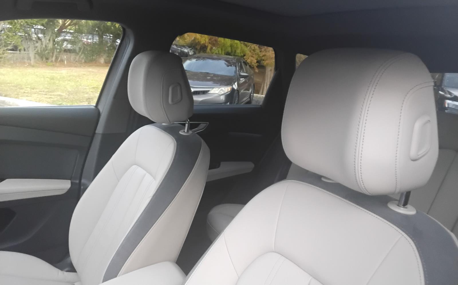 2025 Audi Q4 e-tron Premium