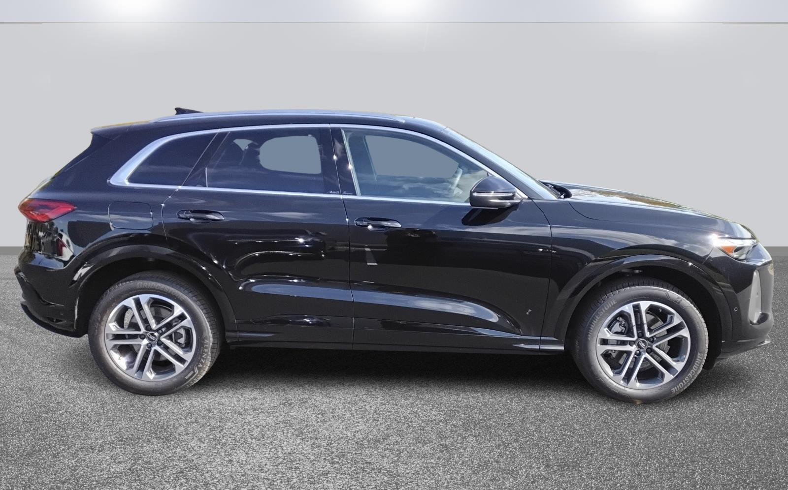 2025 Audi Q5 Premium