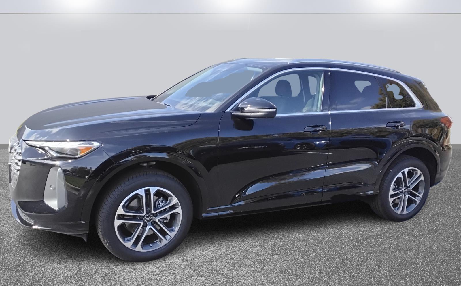 2025 Audi Q5 Premium