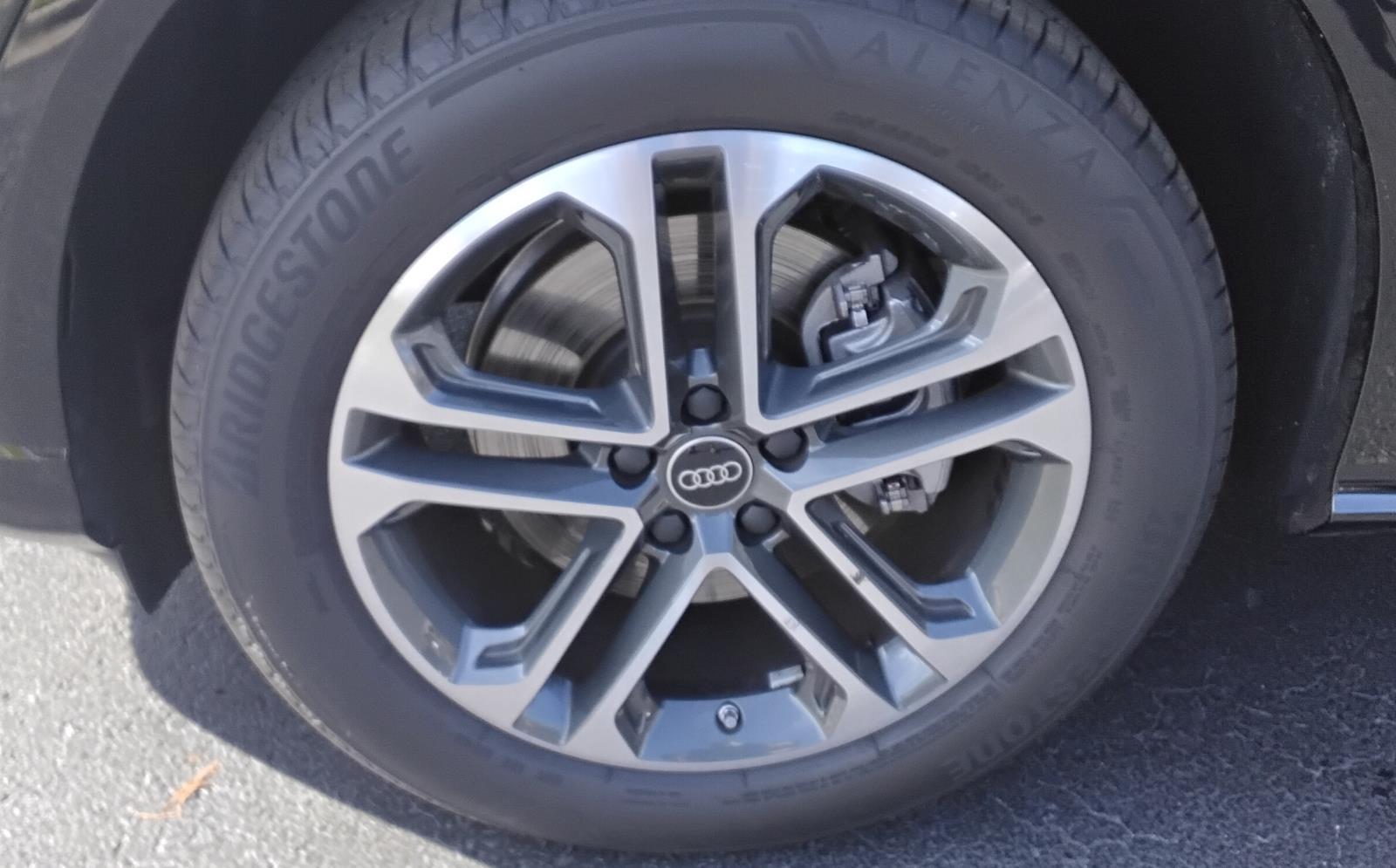 2025 Audi Q5 Premium