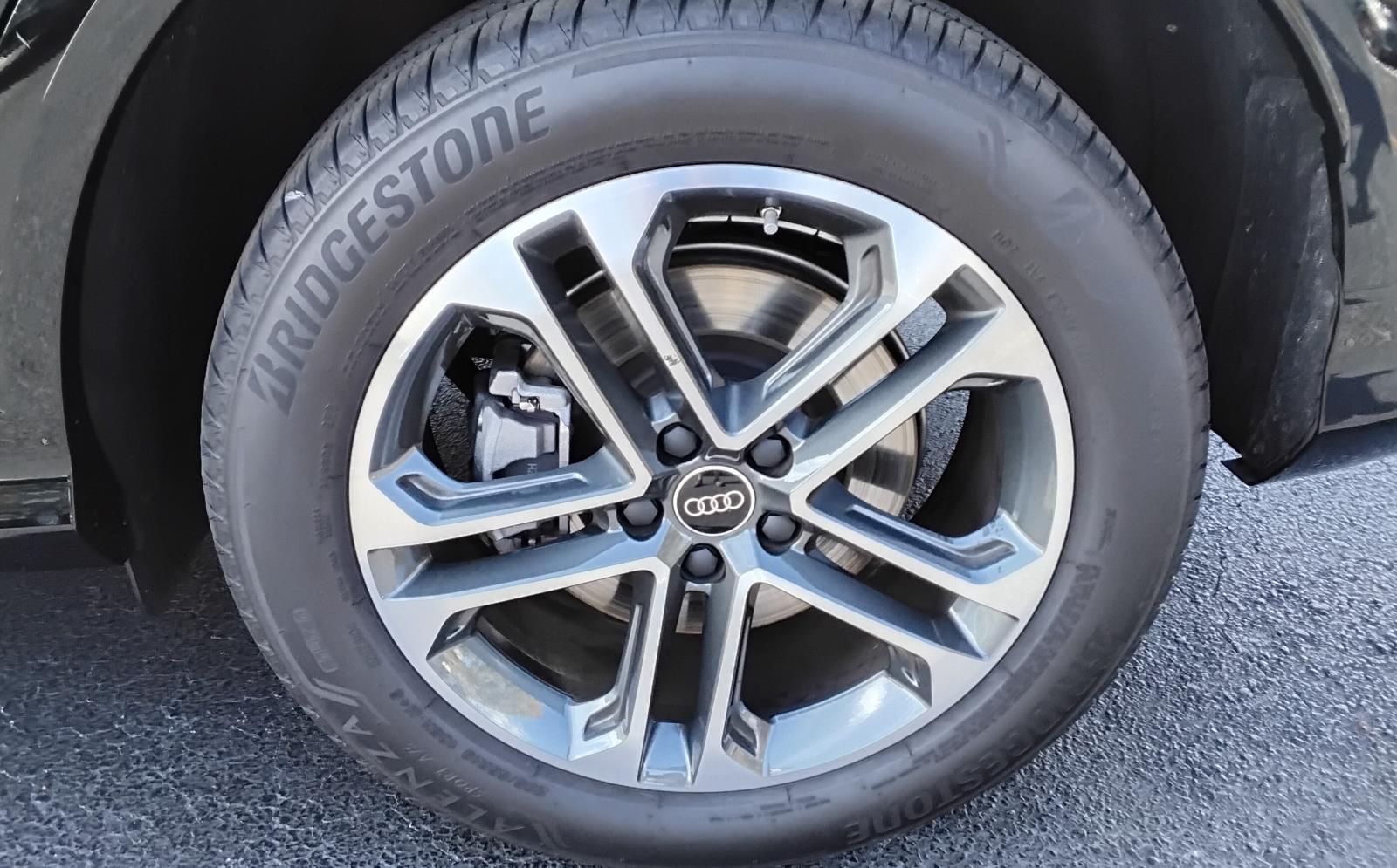 2025 Audi Q5 Premium