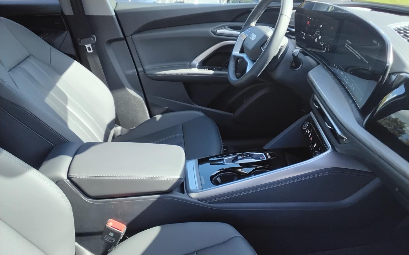 2025 Audi Q5 Premium