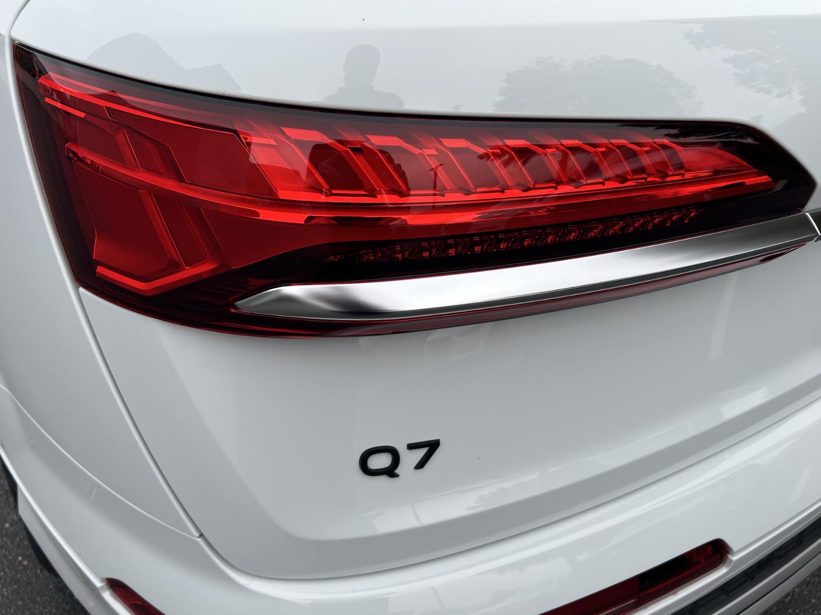 2025 Audi Q7 Premium Plus