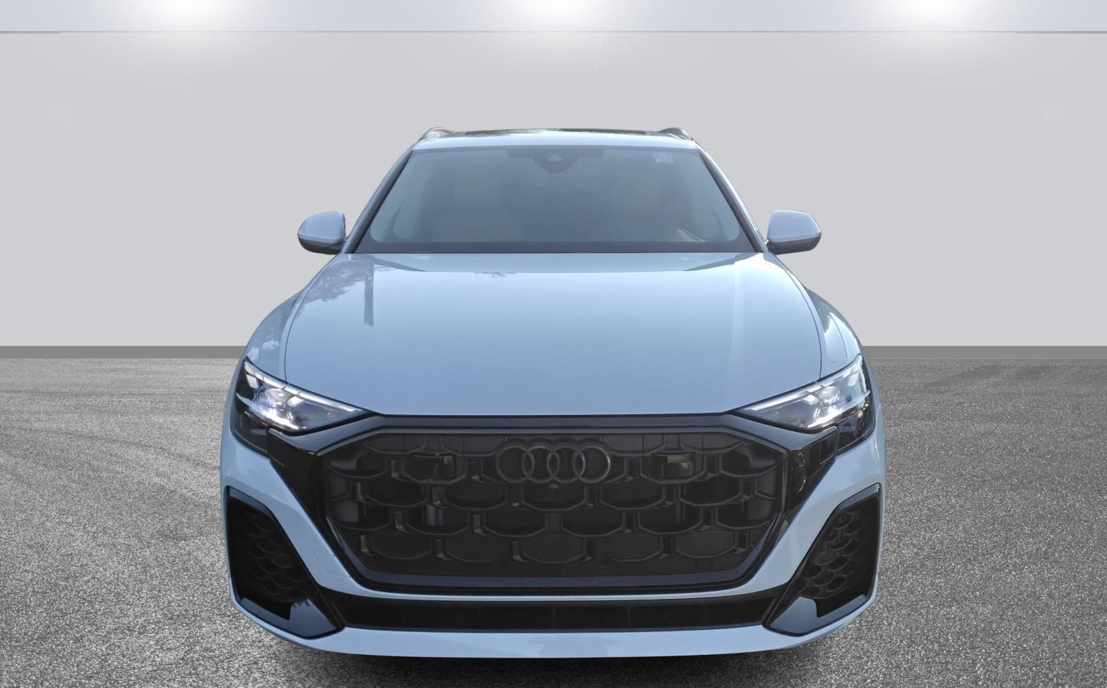 2025 Audi Q8 Premium Plus