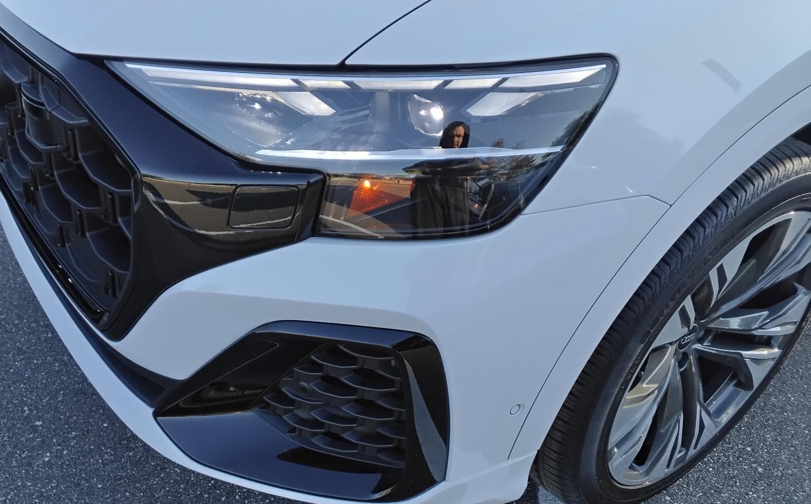 2025 Audi Q8 Premium Plus