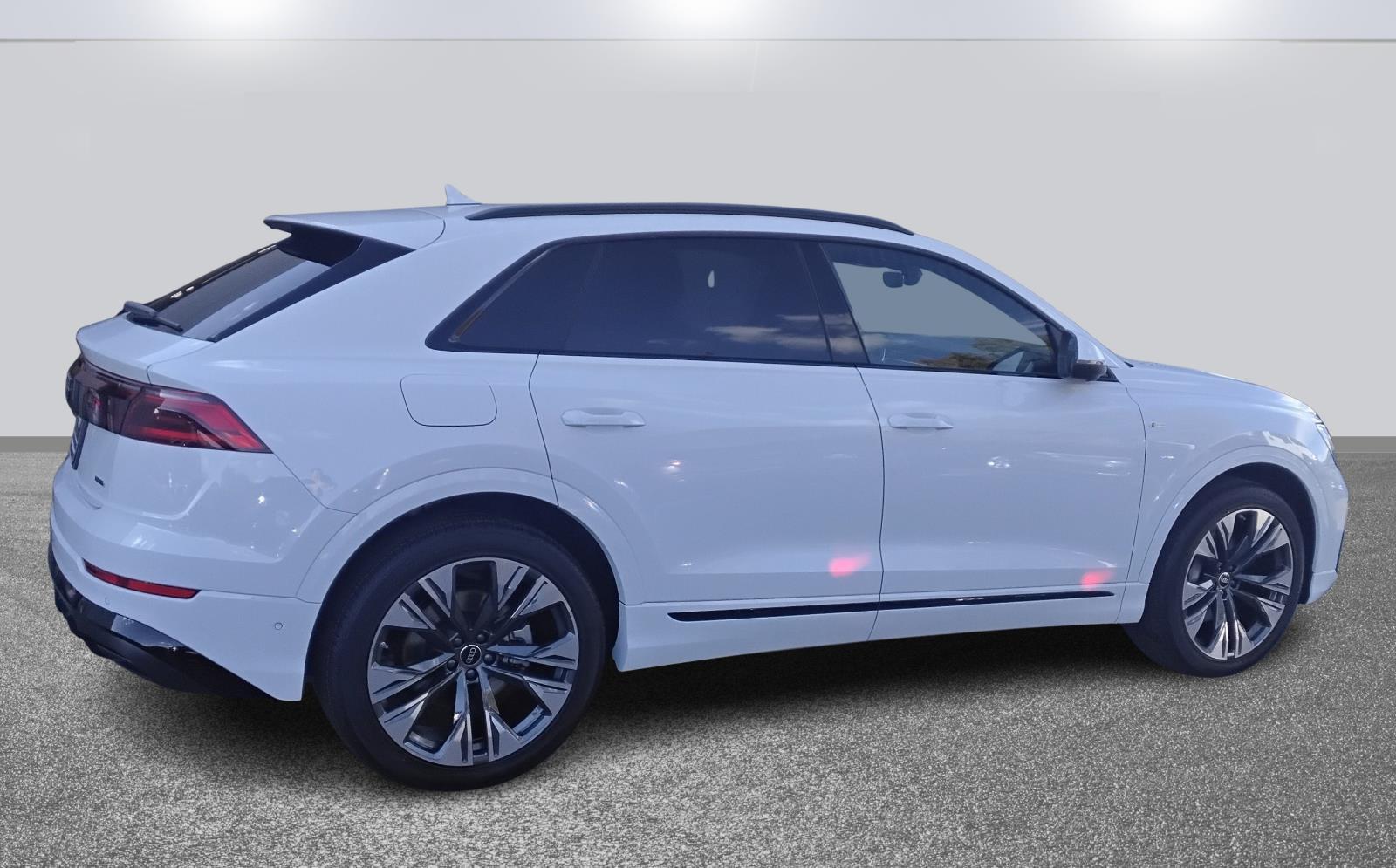 2026 Audi Q8 Premium Plus