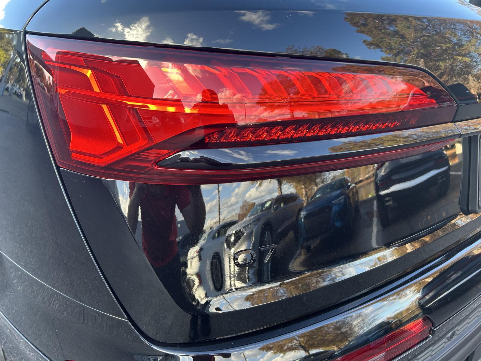 2026 Audi Q7 Premium