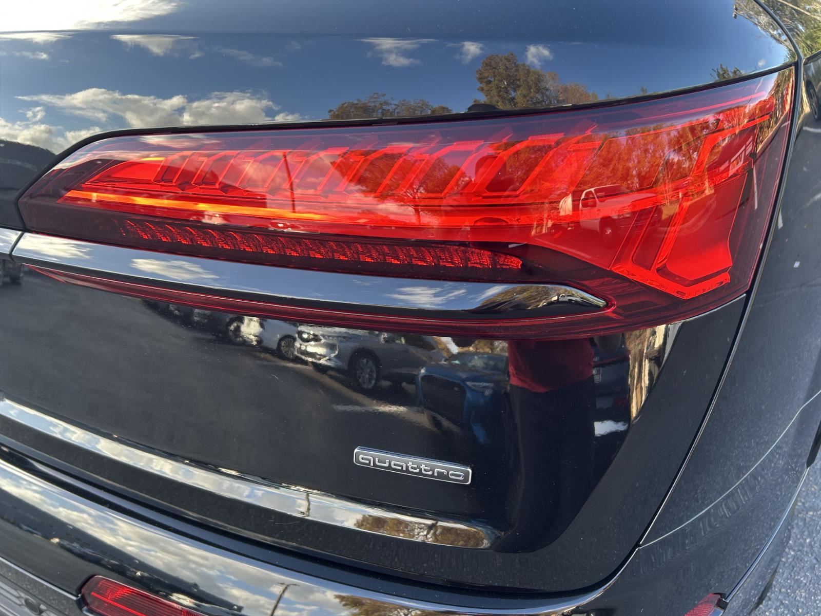 2026 Audi Q7 Premium