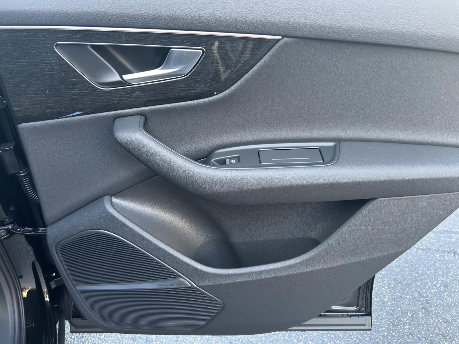 2026 Audi Q7 Premium