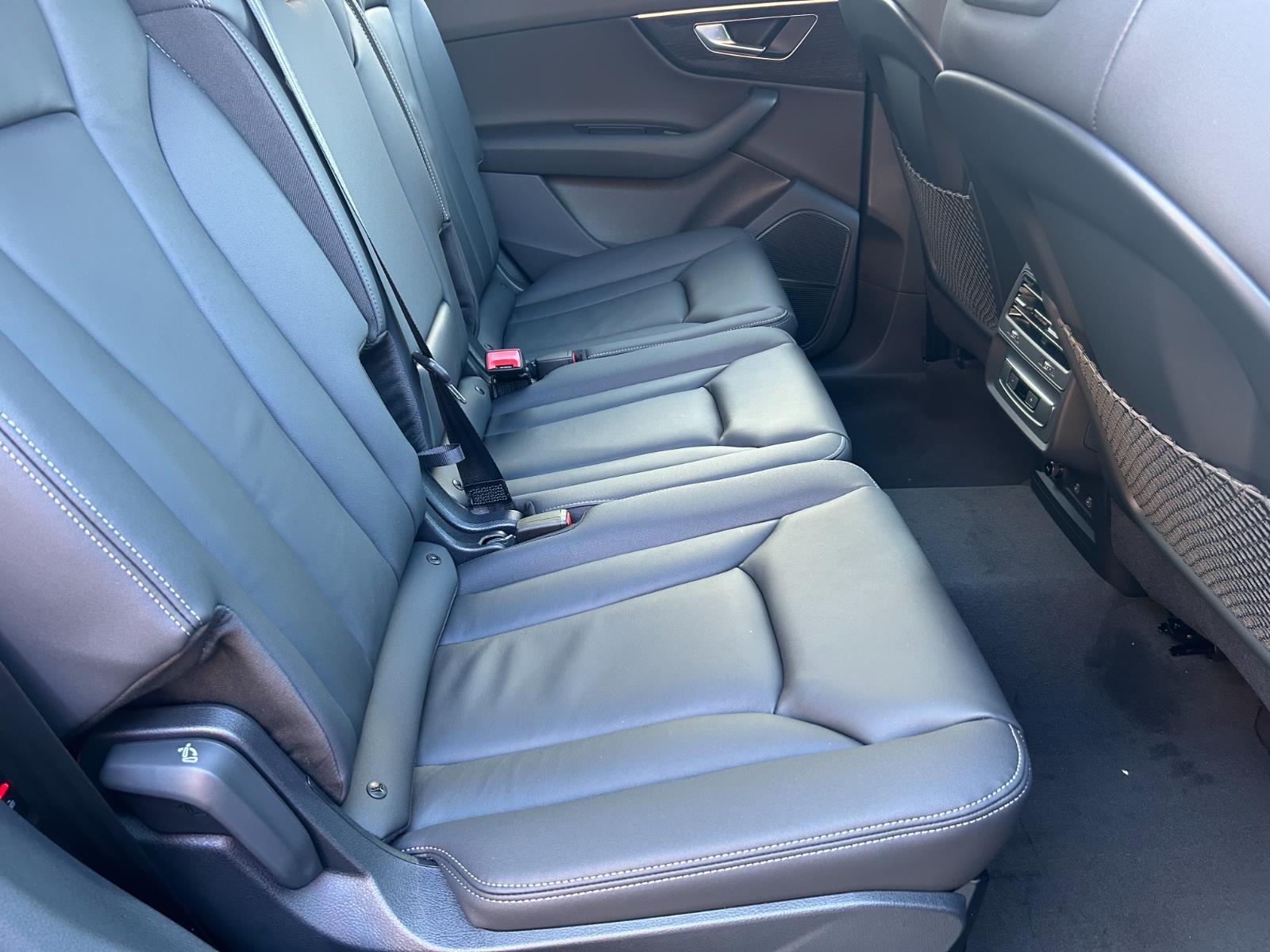 2026 Audi Q7 Premium